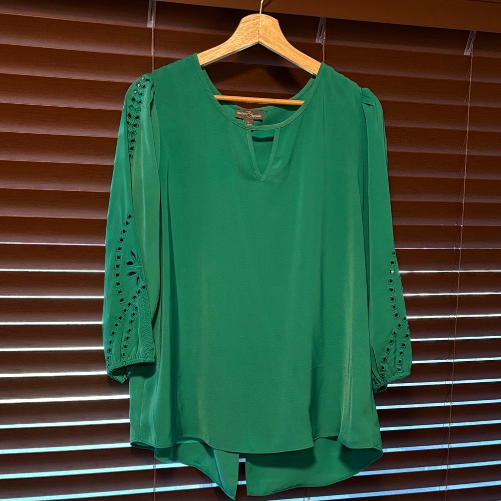 Market & Spruce Green Blouse with Cut-Out Sleeves